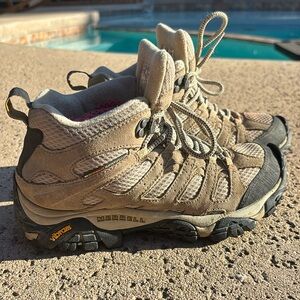 Merrell Womens Moab 2 Mid Ventilator J86592 Beige Lace Up Hiking Boot Size 7.5